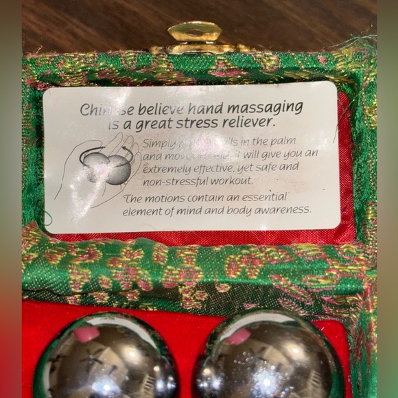 Chiming Metal Hand Massage Exercise Balls w/Case Stress Relief Relaxing Sound - Picture 3 of 9